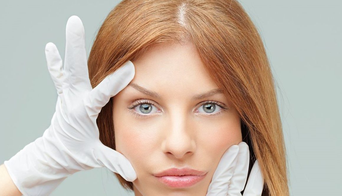 Dlaczego twarz wiotczeje i co można z tym zrobić bez operacji?